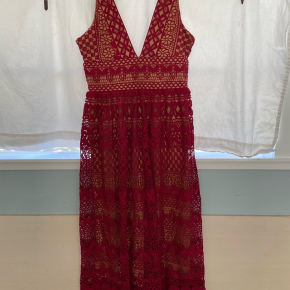 ASOS Boohoo Red Lace Midi Dress - Picture 3 of 7
